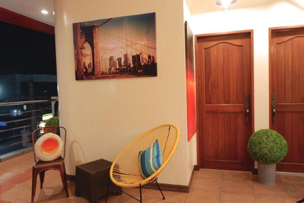 The Stopover Hostel - Mactan Lapu-Lapu City Kültér fotó