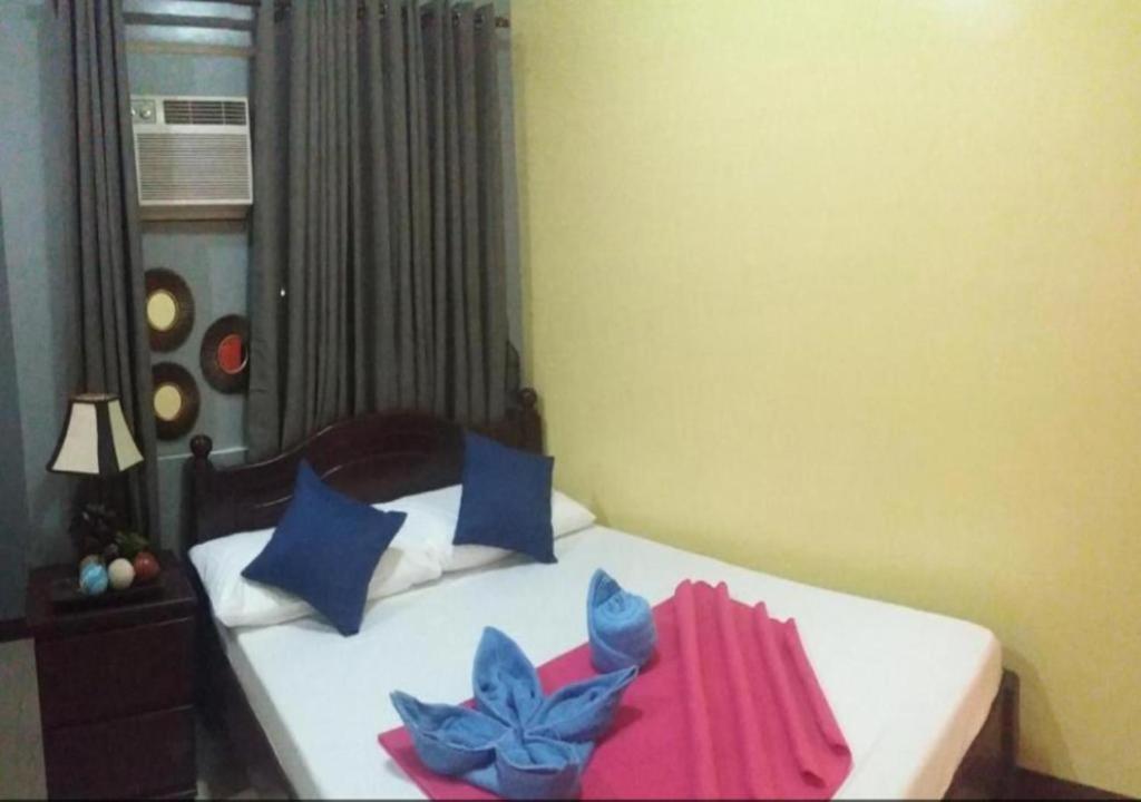 The Stopover Hostel - Mactan Lapu-Lapu City Kültér fotó